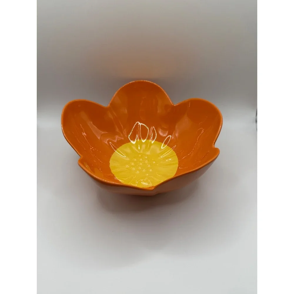 Room Essentials Set of 4 Orange Flower Bowls Scalloped Petal Yellow Center NEW - Picture 3 of 5